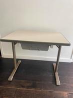 Vintage kinderburo, kinderbureau met stoel., Kinderen en Baby's, Kinderkamer | Tafels en Stoelen, Ophalen, Gebruikt, Tafel(s) en Stoel(en)