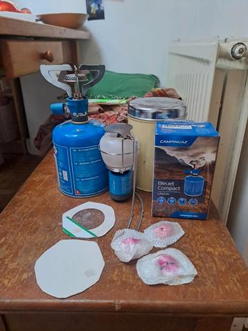 Campinggas met gaslampje beschikbaar voor biedingen
