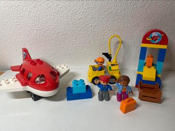 Duplo 10590 Vliegveld beschikbaar voor biedingen