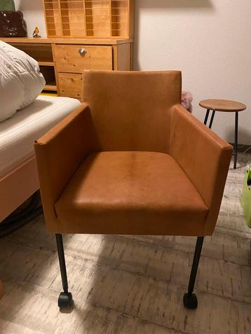 Froukje: Comfortabele Fauteuil - Leer/Stof-Pilat en Pilat beschikbaar voor biedingen