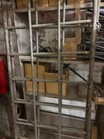 Metalen stelling ongeveer 200 cm hoog ongeveer 100 cm breed, Ophalen, Gebruikt