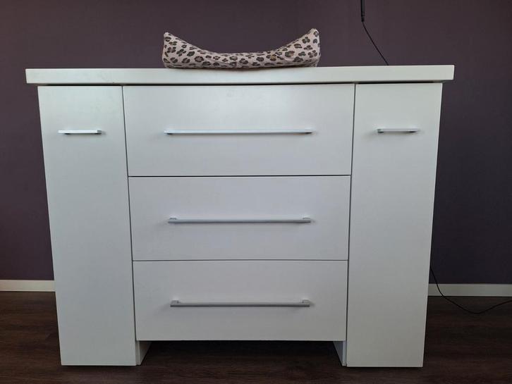 Witte Commode met Lades, Kinderen en Baby's, Kinderkamer | Commodes en Kasten, Gebruikt, Commode, 90 tot 105 cm, 75 tot 100 cm