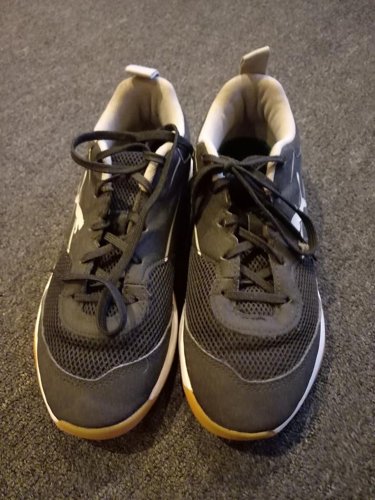 puma gymschoenen maat 37, Kinderen en Baby's, Kinderkleding | Schoenen en Sokken, Puma, Ophalen of Verzenden, Zo goed als nieuw