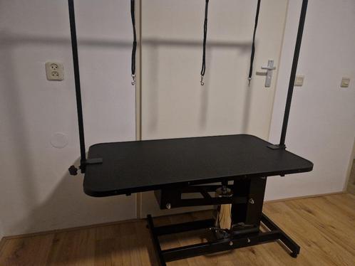 Honden trimtafel zwart, Dieren en Toebehoren, Honden-accessoires, Zo goed als nieuw, Ophalen