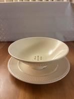 Wedgwood Edme Fruittest met schotel/bord 27cm, Gebruikt, Verzenden, Bord(en), Wedgwood