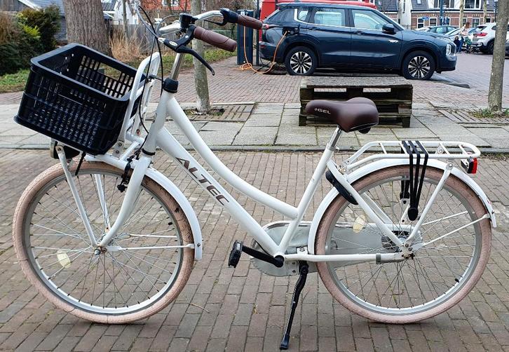 Altec 26inch, Fietsen en Brommers, Fietsen | Meisjes, Gebruikt, 26 inch of meer, Handrem, Versnellingen, Ophalen