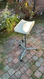 In hoogte verstelbare been steun voor pedicure., Ophalen, Gebruikt