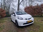 Toyota Aygo 1.0 12V Vvt-i 5DRS 2009 Wit Android Subwoofer, Voorwielaandrijving, Stof, Zwart, 4 stoelen