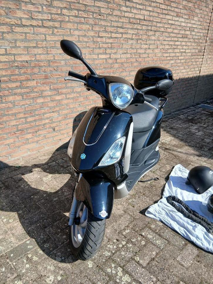 Goed onderhouden Piaggio, Fietsen en Brommers, Scooters | Piaggio, Gebruikt, Fly, Maximaal 45 km/u, Benzine, Ophalen