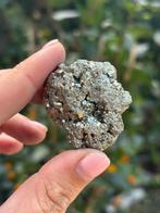 Pyriet Mineraal Stuk, Verzamelen, Mineralen en Fossielen, Ophalen of Verzenden, Mineraal