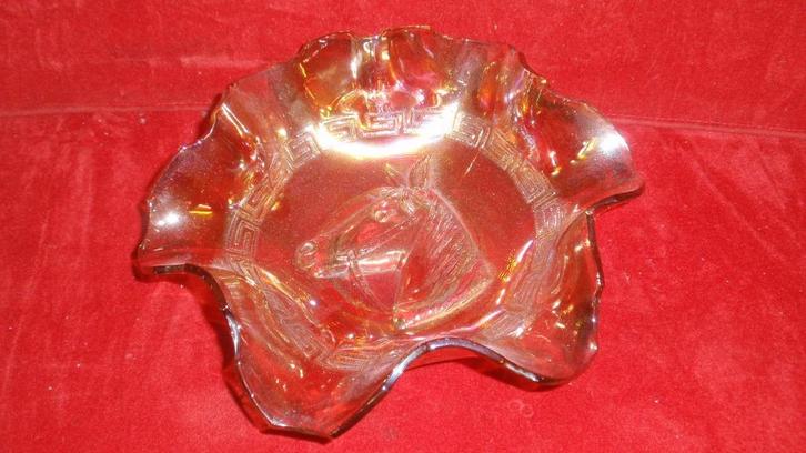 Mari Gold Amerikaans glas bord met paard, Antiek en Kunst, Antiek | Glas en Kristal, Ophalen of Verzenden