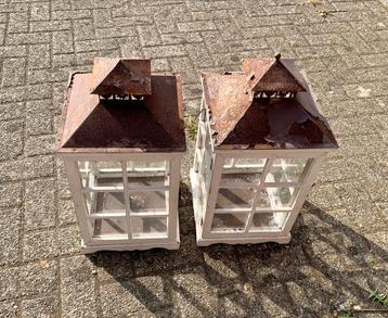 2 grote lantaarns