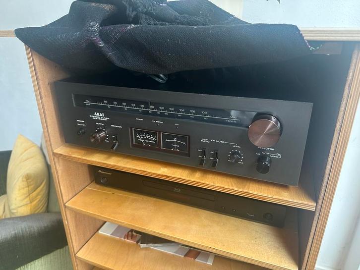 Akai AT 2600, Audio, Tv en Foto, Tuners, Zo goed als nieuw, Analoog, Ophalen of Verzenden