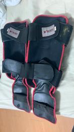 Super Pro Boxing Gloves + Kiran Shin Guards -Good Condition!, Sport en Fitness, Vechtsporten en Zelfverdediging, Gebruikt, Overige