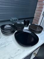 Groot set porselein zwart borden kommen serviesscha, Ophalen, Zo goed als nieuw, Overige stijlen
