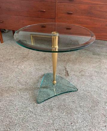Vintage Italiaanse Ronde regency Glas en Messing Bijzettafel beschikbaar voor biedingen