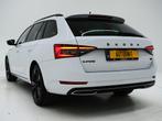 Skoda Superb Combi 1.4 TSI iV Sportline 218PK | Panoramadak, Auto's, Skoda, Gebruikt, Zwart, 4 cilinders, Wit