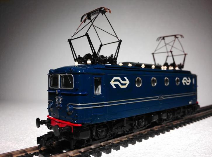 Roco 43374 NS 1100 ( 1139 ), Hobby en Vrije tijd, Modeltreinen | H0, Zo goed als nieuw, Locomotief, Gelijkstroom, Roco, Analoog