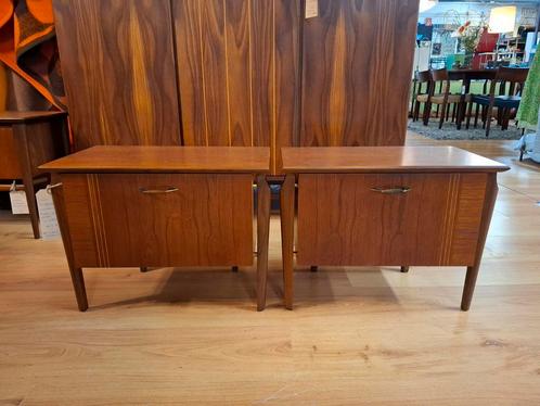 Vintage Louis van Teeffelen nachtkastjes teak wandmeubel, Huis en Inrichting, Slaapkamer | Nachtkastjes, Zo goed als nieuw, Hout