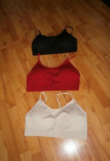 3 fijne naadloze bralettes XXL 2XL 3 kleuren als nieuw. beschikbaar voor biedingen
