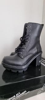 New rock laarzen maat 40, Kleding | Dames, Schoenen, Hoge laarzen, Zwart, Nieuw, Ophalen of Verzenden