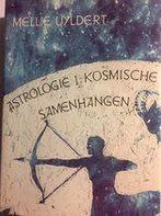 Mellie Uyldert - Astrologie Kosmische samenhangen, Ophalen of Verzenden, Zo goed als nieuw, Astrologie, Achtergrond en Informatie