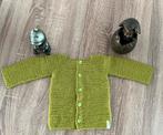 Mosgroen baby vestje maat 62/68 zelfgebreid., Nieuw, Ophalen of Verzenden, Zelfgebreid, Truitje of Vestje