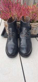 ZWART LEREN LAARSJES IN MAAT 37 MERK MANAS., Kleding | Dames, Schoenen, Ophalen of Verzenden, Nieuw, Zwart