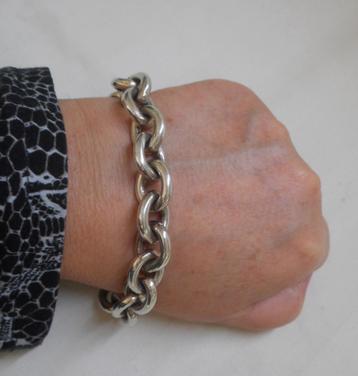 Zilveren massieve schakel armband met staafslot nr.1218 beschikbaar voor biedingen