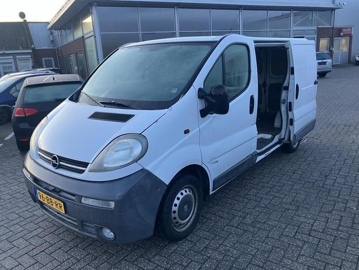 Opel Vivaro 1.9 DI L1H1 Versnellingsbak maakt geluid gewoon, Auto's, Bestelauto's, Te koop, ABS, Alarm, Schuifdeur, Startonderbreker