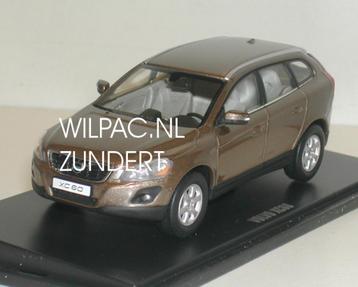 Volvo. XC60 terra brons metall. Motor. Art 1:43 .-L spiegel. beschikbaar voor biedingen