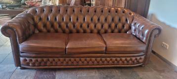 Chesterfield 3 zits bank beschikbaar voor biedingen