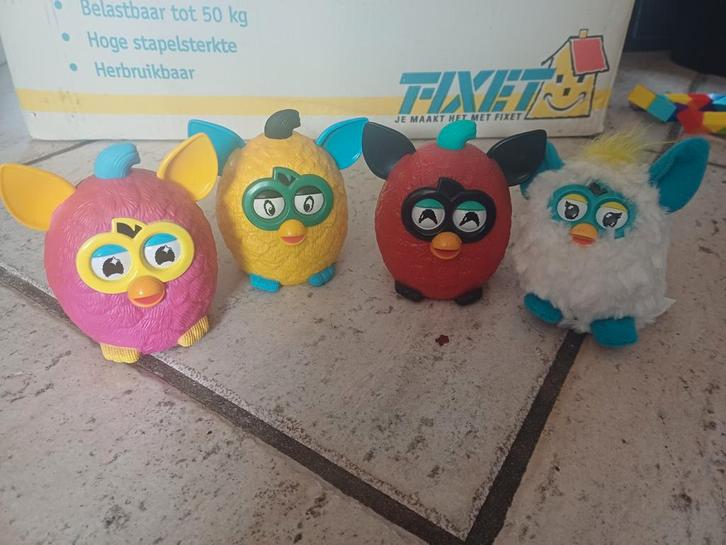 Mc Donalds Furby poppetjes 2014, Verzamelen, Poppetjes en Figuurtjes, Zo goed als nieuw, Ophalen of Verzenden
