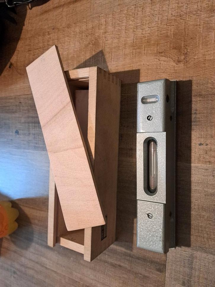 Waterpas voor biljart, Antiek en Kunst, Antiek | Gereedschap en Instrumenten, Ophalen of Verzenden