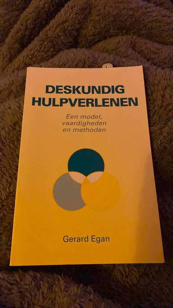G. Egan - Deskundig hulpverlenen, Boeken, Politiek en Maatschappij, Gelezen, Nederland, Ophalen of Verzenden