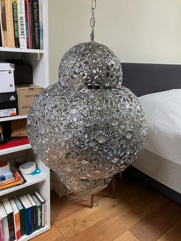Grote, stijlvolle hanglamp, zilverkleurig beschikbaar voor biedingen
