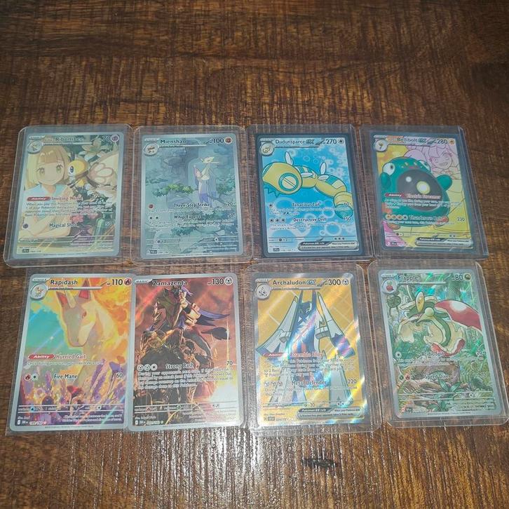 Grote hoeveelheid pokemon hits, Hobby en Vrije tijd, Verzamelkaartspellen | Pokémon, Zo goed als nieuw, Ophalen of Verzenden