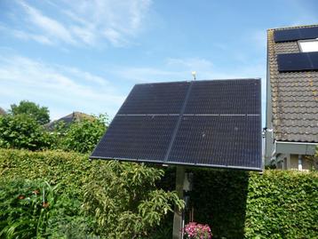Solartracker met 2 zonnepanelen Dual axis. beschikbaar voor biedingen