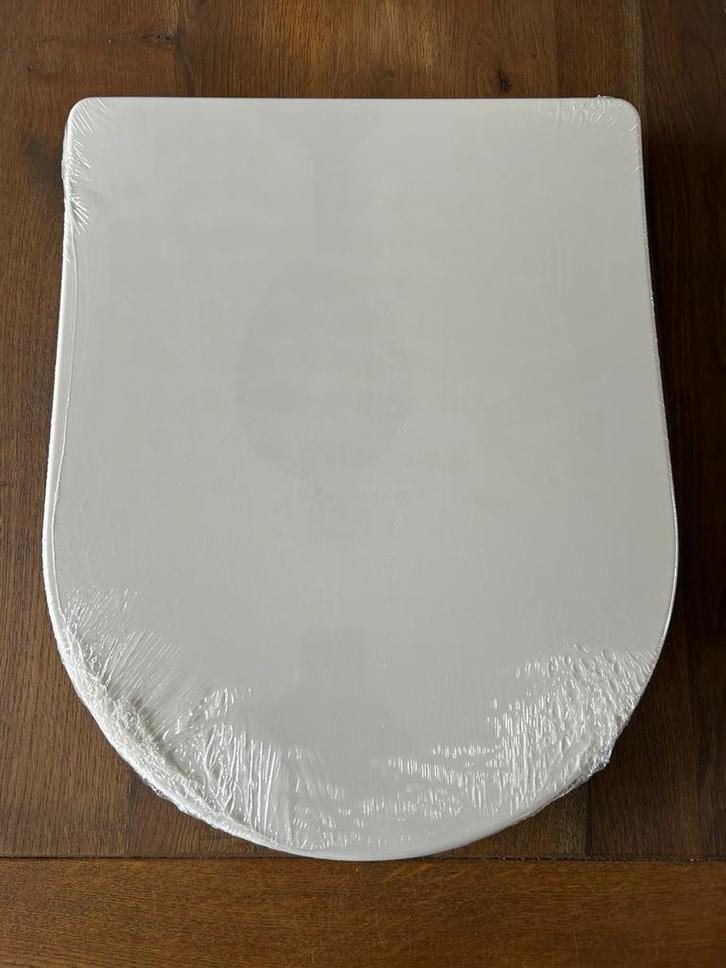 Nieuw in verpakking: Grohe toiletbril in kleur Alpine White, Doe-het-zelf en Verbouw, Sanitair, Nieuw, Toilet, Ophalen of Verzenden