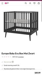 Zwarte baby box met matras en boxmobiel, Kinderen en Baby's, Babywiegjes en Ledikanten, Ophalen, Zo goed als nieuw, Ledikant