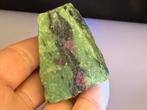 Robijn in Zoisiet ruw Tanganyika artstone mineralen UVactief, Ophalen of Verzenden, Mineraal