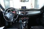 Alfa Romeo Giulietta 1.4 T Distinctive Clima Navigatie LED G, Auto's, Alfa Romeo, Stof, Gebruikt, 4 cilinders, Met garantie (alle)