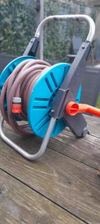Gardena tuinslang op haspel, Tuin en Terras, Tuinslangen, Ophalen, Zo goed als nieuw, Tuinslanghaspel