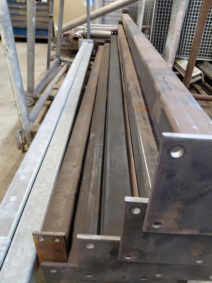 Stalen kokers / ijzeren kokers / staanders, Doe-het-zelf en Verbouw, Metalen, Nieuw, IJzer, Ophalen