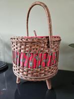 Vintage rieten naaidoos / naaibox / naai mandje, Gebruikt, Mand, Rond, Ophalen of Verzenden