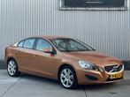 Volvo S60 2.0T Intro Edition 203 pk, Navigatie, Climate cont, Auto's, Volvo, Euro 5, Parkeersensor, 4 cilinders, Bruin