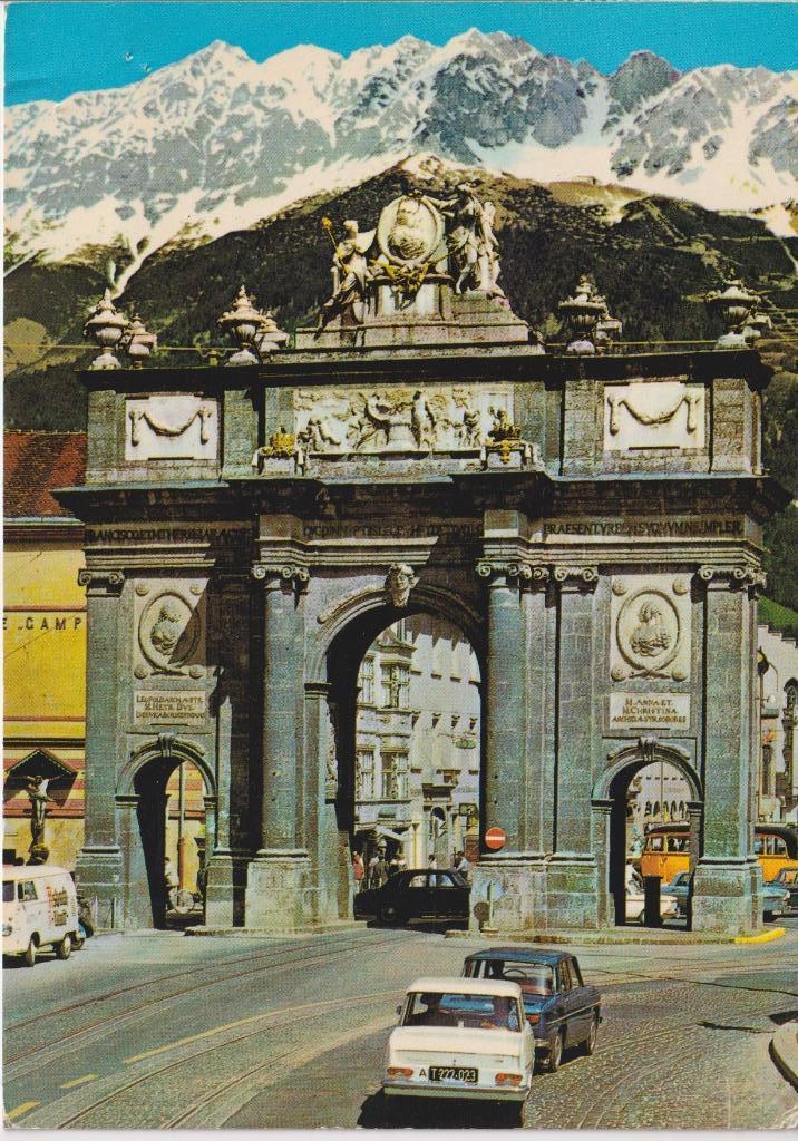 Oostenrijk, Innsbruck met auto's oa opel Kadett A, Renault 8, Verzamelen, Ansichtkaarten | Buitenland, Gelopen, Oostenrijk, 1960 tot 1980
