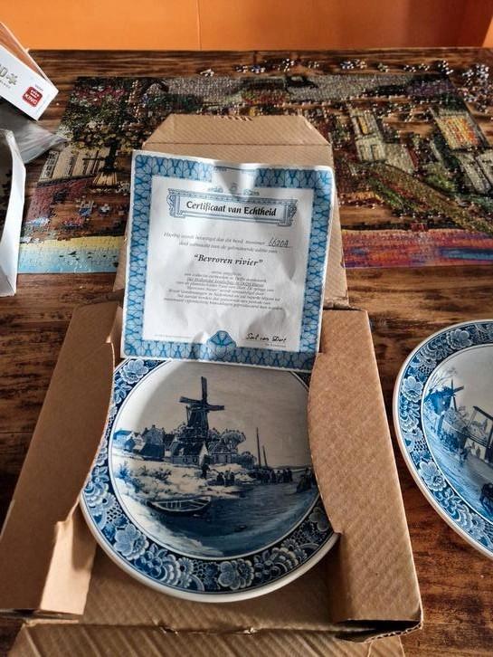 2 delftsblauwe borden, Antiek en Kunst, Antiek | Wandborden en Tegels, Ophalen of Verzenden