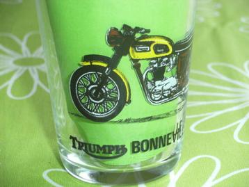 Vintage Triumph Bonneville T 120 glas beschikbaar voor biedingen