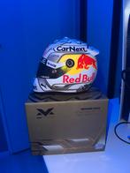 Max Verstappen 1:2 helm 2022, Verzamelen, Automerken, Motoren en Formule 1, Ophalen of Verzenden, Zo goed als nieuw, Formule 1